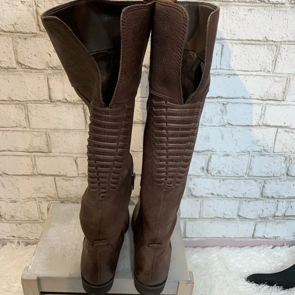 𝅺Vince Camuto Patamina Leather Riding Boots NIB - Picture 4 of 8